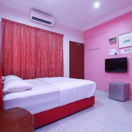 Oyo 89892 Hotel Jeli Inn Extérieur photo